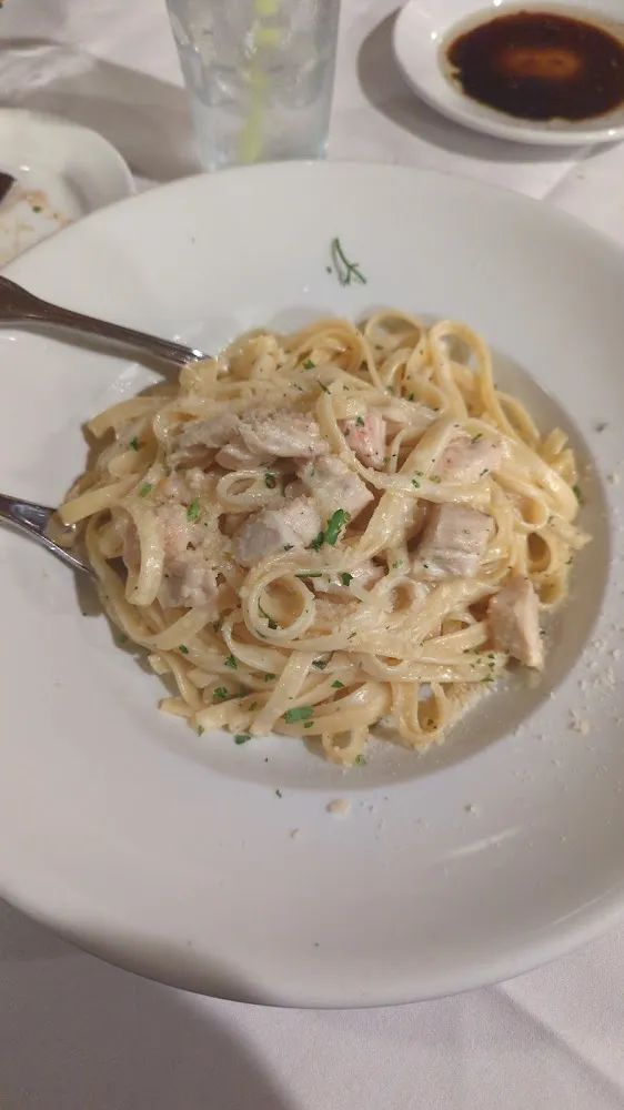 Fettuccine Alfredo with Chicken